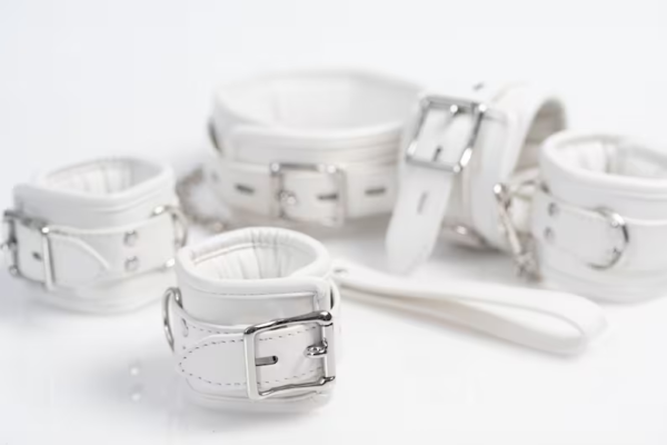 White BDSM Leather Set, Bdsm Collar, bdsm hancuffs and ankle cuffs, Bdsm wrist cuffs, collar and leash