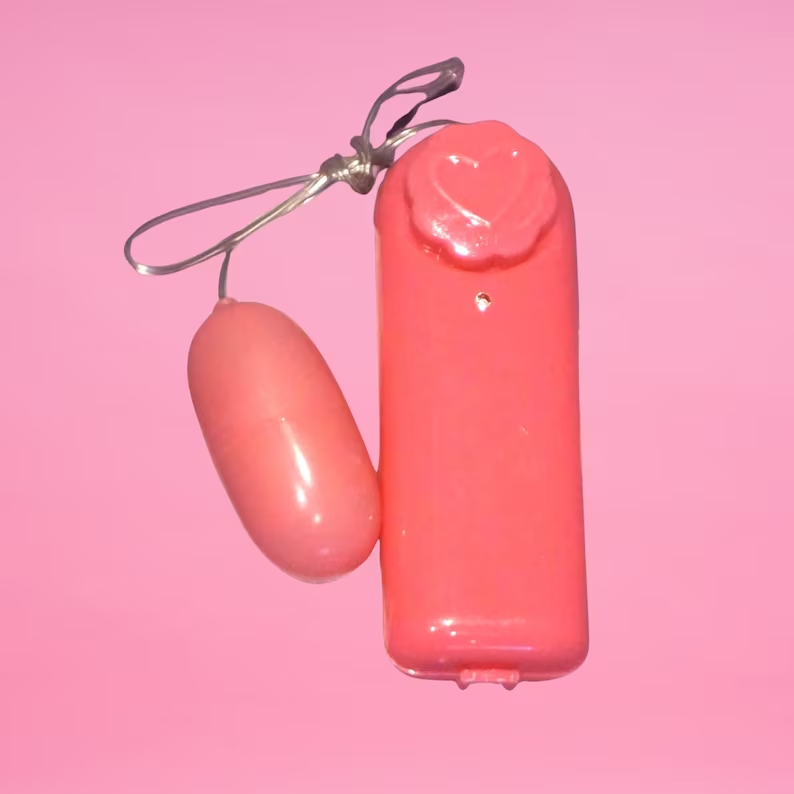 Mature | Bullet egg vibrator | Pleasure device | Intimate massager | Personal stimulator | Adult toy | Erotic device | BDSM | Clitoris Mini - Image 3